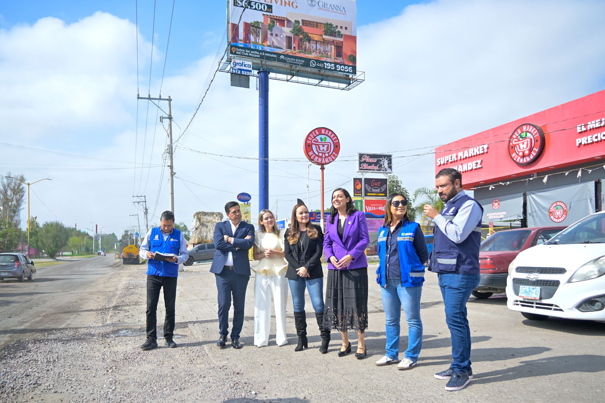 Imagen de la nota: Rehabilitan asfalto del boulevard Juan Pablo II entre Plaza Canteras y Canteras de San Agustín 🚧