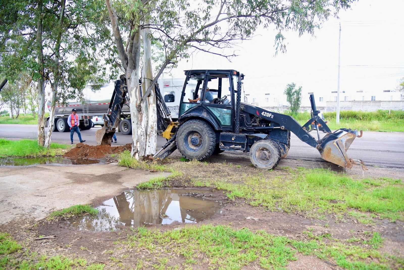 Imagen de la nota: Preparan alumbrado para 9.3 kilómetros del camino al Sabinal 💡